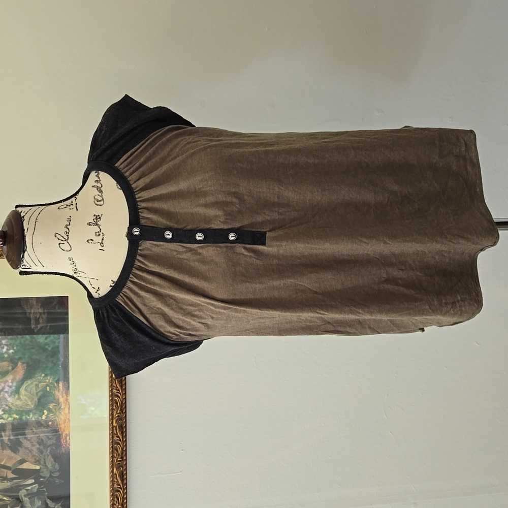 Chaser olive green, raglan style T shirt
